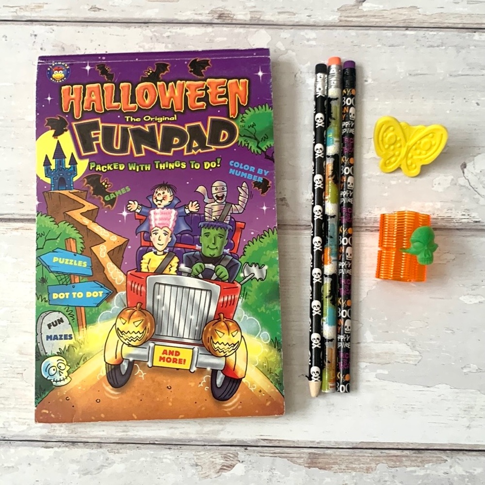 Halloween Funpad Kids Activity & Coloring Book Jumbo Pad NEW